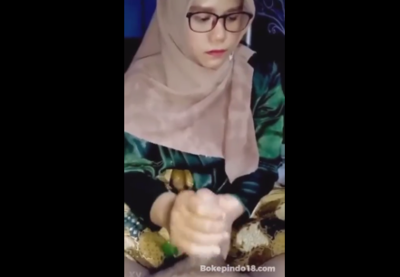 Video Viral Terbaru Indo Cium Aku, Dan Rasakan Dunia Berhenti Video Terbaru Sma Viral